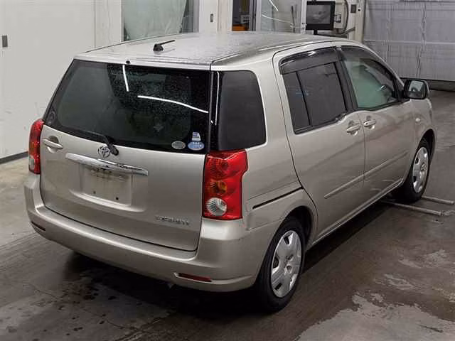 TOYOTA RAUM