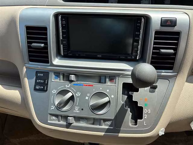TOYOTA RAUM