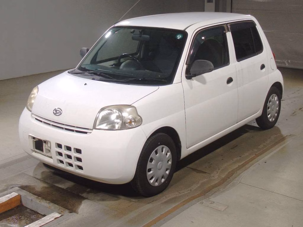 DAIHATSU ESSE