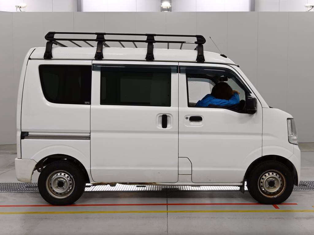MITSUBISHI MINICAB