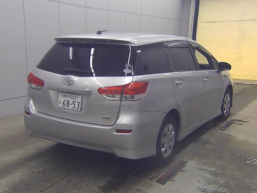TOYOTA WISH