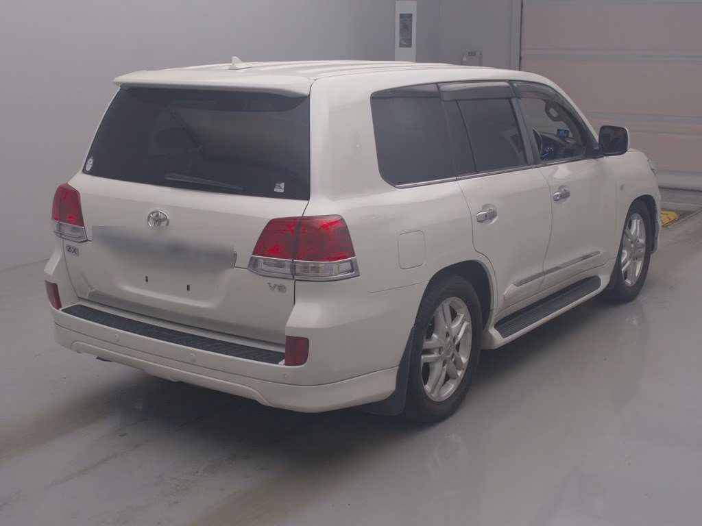 TOYOTA LAND CRUISER