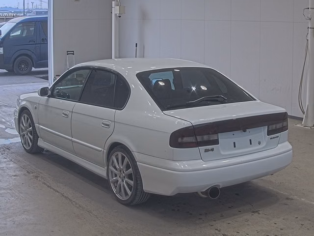 SUBARU LEGACY B4