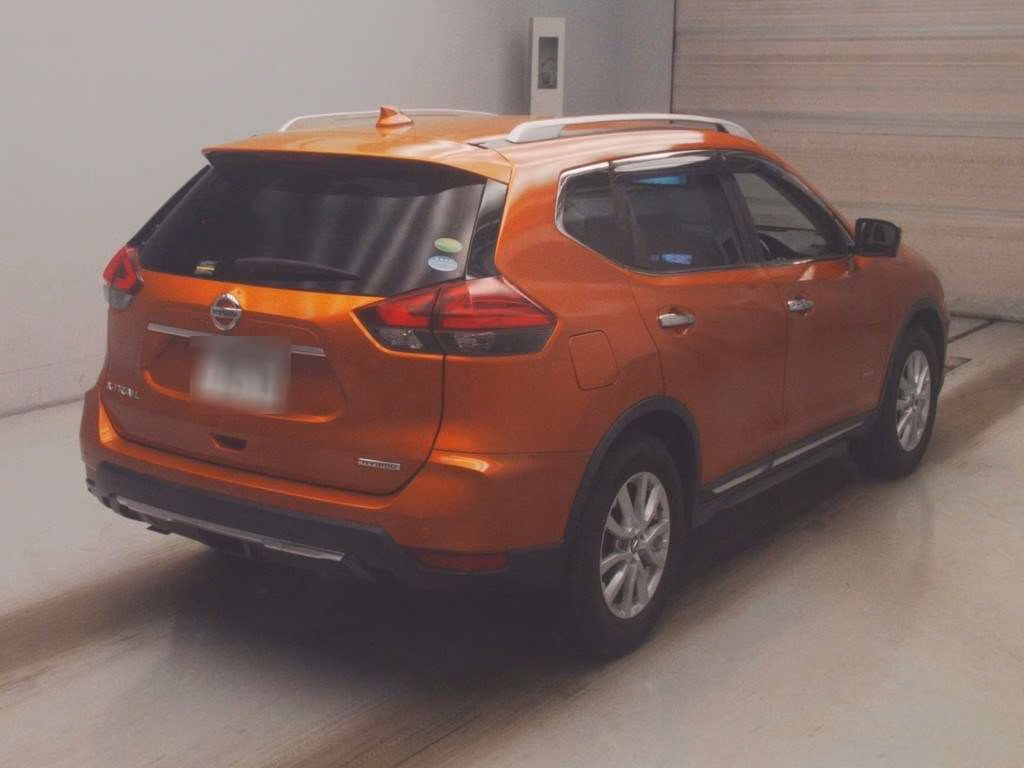 NISSAN X-TRAIL