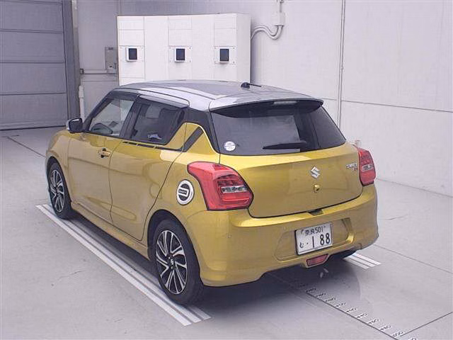 SUZUKI SWIFT