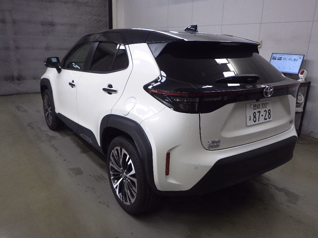 TOYOTA YARIS CROSS