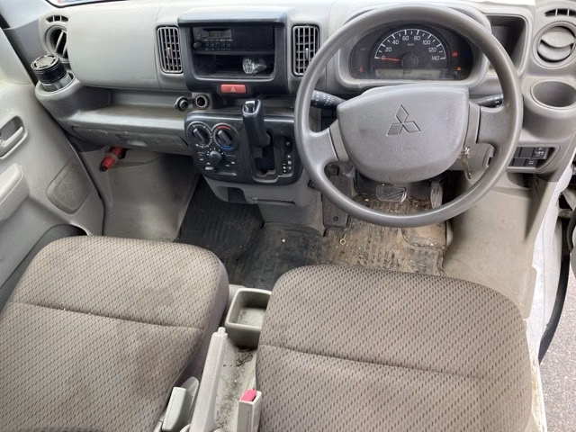 MITSUBISHI MINICAB