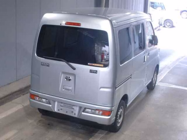 TOYOTA PIXIS VAN