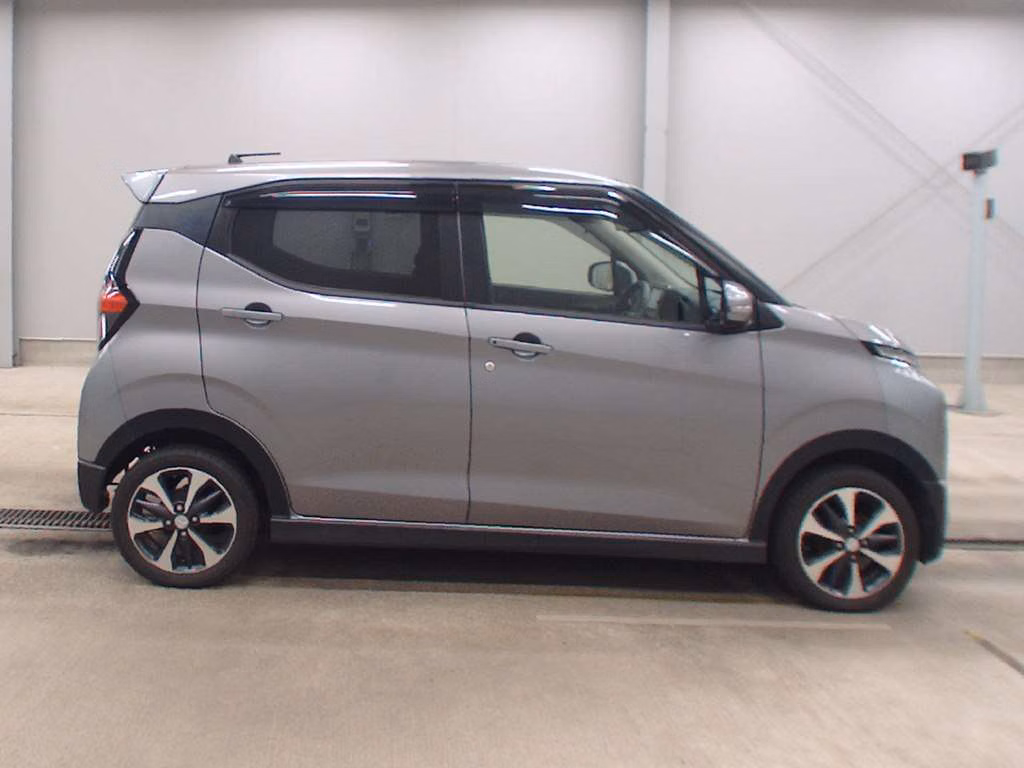MITSUBISHI EK X