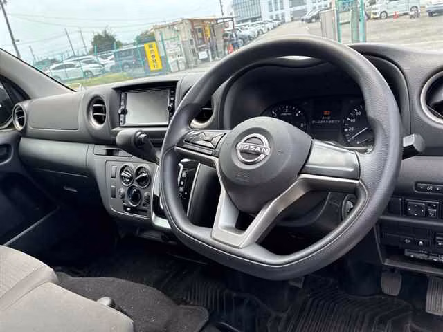 NISSAN CARAVAN