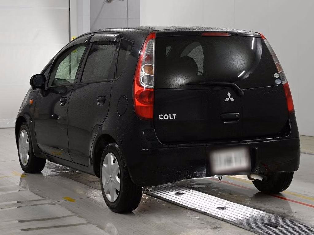 MITSUBISHI COLT