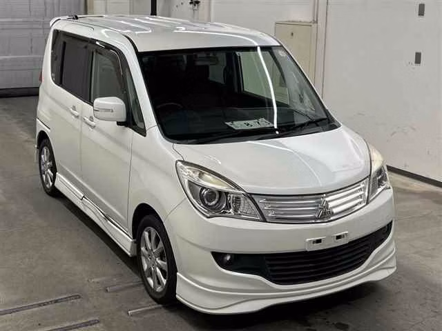 MITSUBISHI DELICA D:2