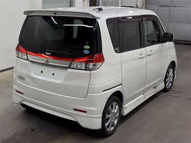MITSUBISHI DELICA D:2
