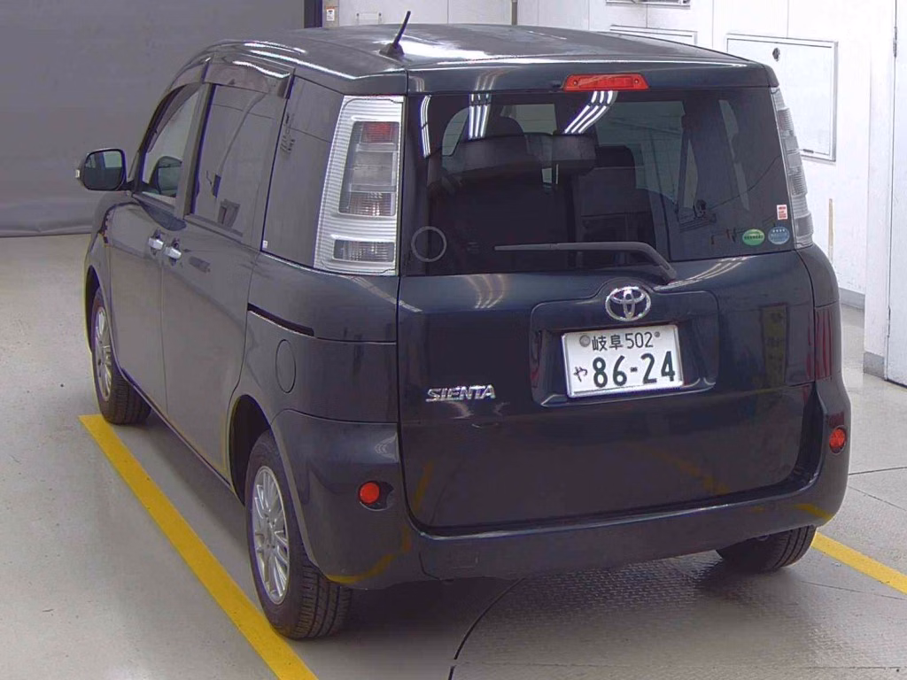TOYOTA SIENTA