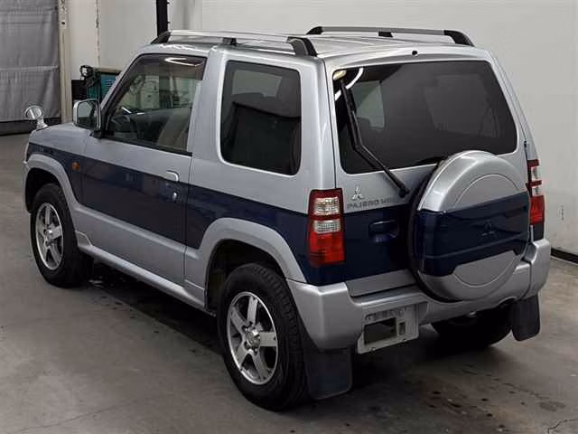 MITSUBISHI PAJERO MINI