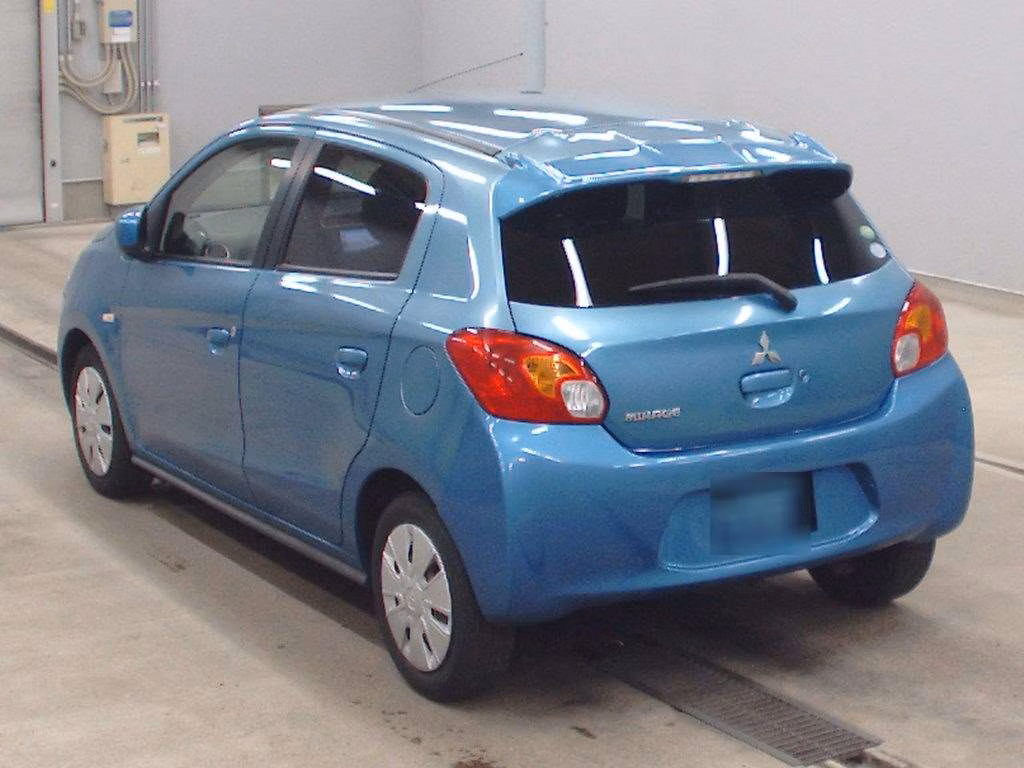 MITSUBISHI MIRAGE