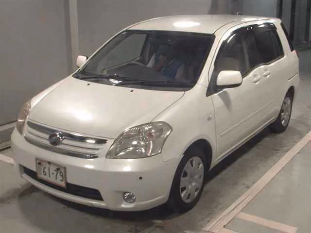 TOYOTA RAUM
