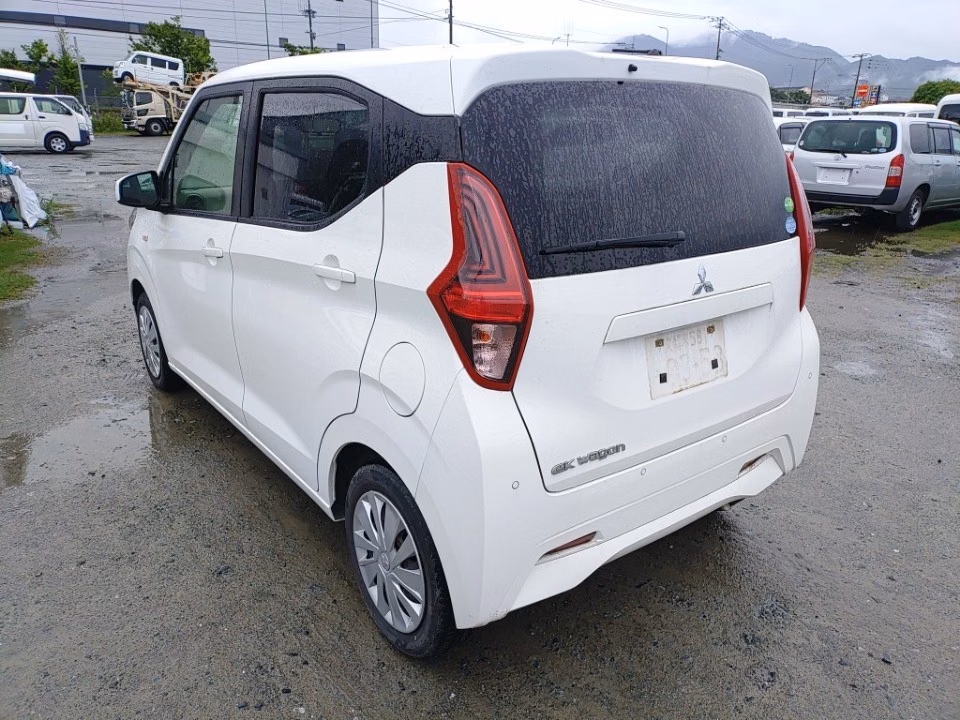MITSUBISHI EK WAGON