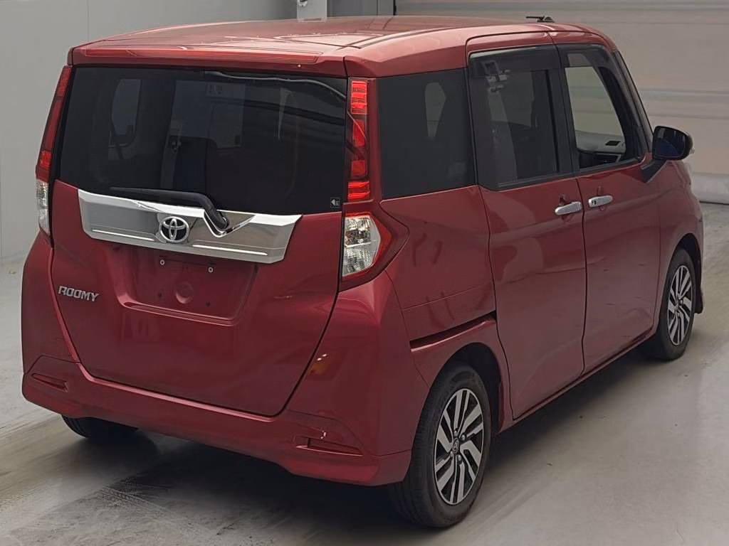TOYOTA ROOMY