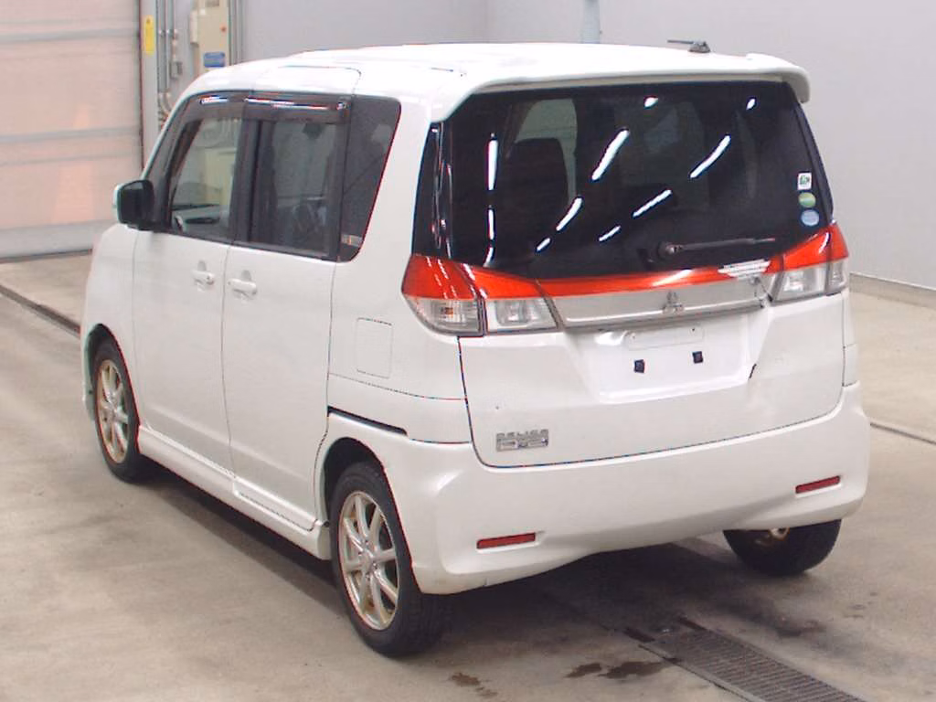 MITSUBISHI DELICA D:2