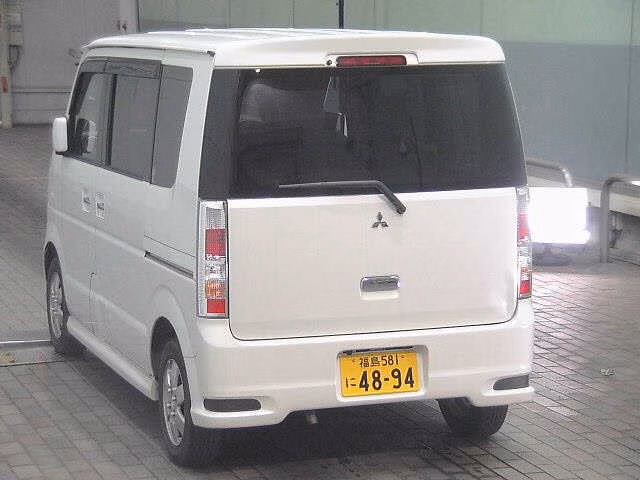 MITSUBISHI TOWN BOX