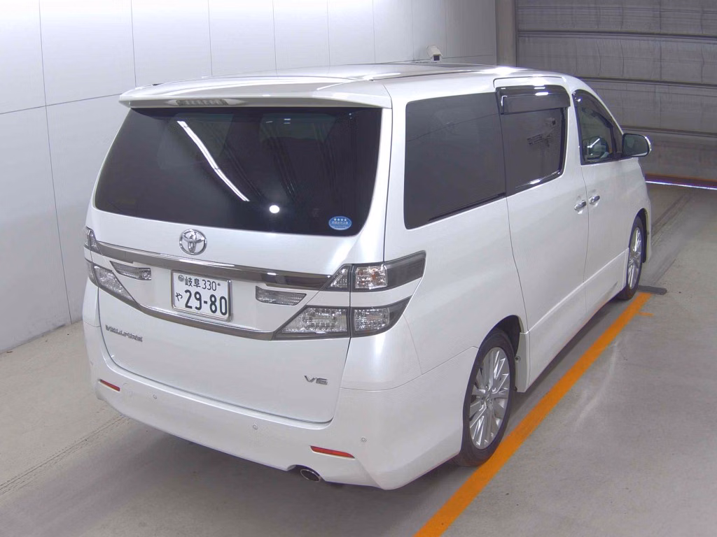 TOYOTA VELLFIRE