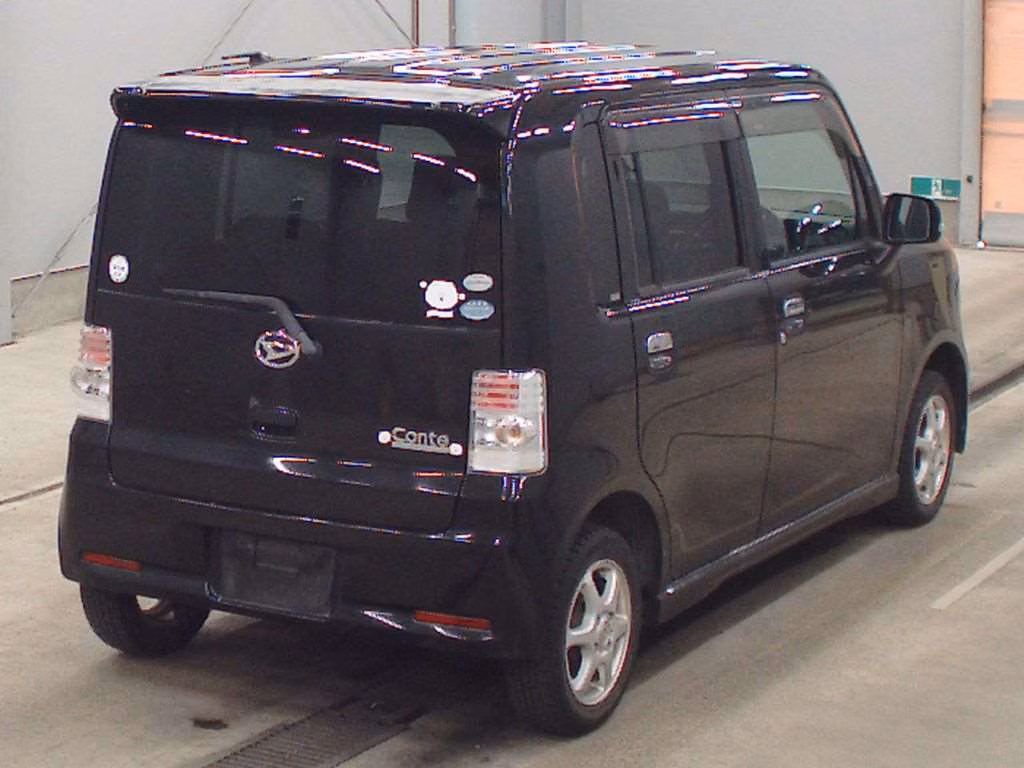DAIHATSU MOVE CONTE