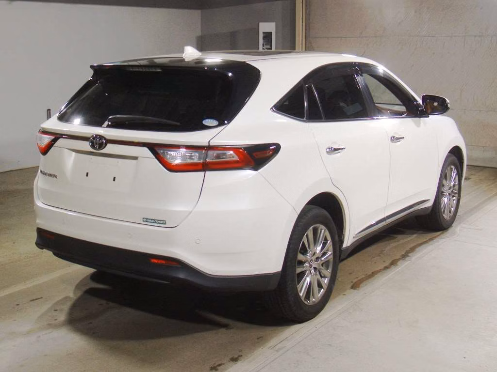 TOYOTA HARRIER