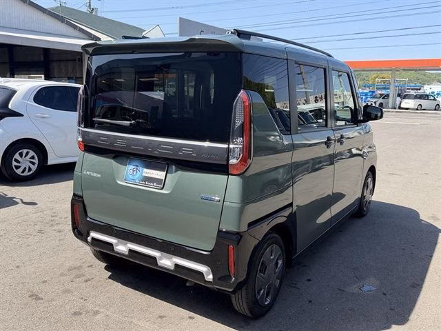 MITSUBISHI DELICA MINI