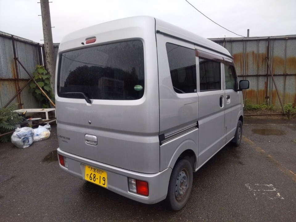 MITSUBISHI MINICAB