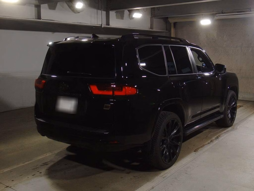 TOYOTA LAND CRUISER