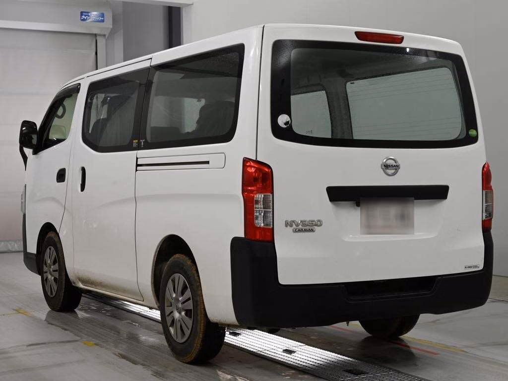 NISSAN NV350 CARAVAN