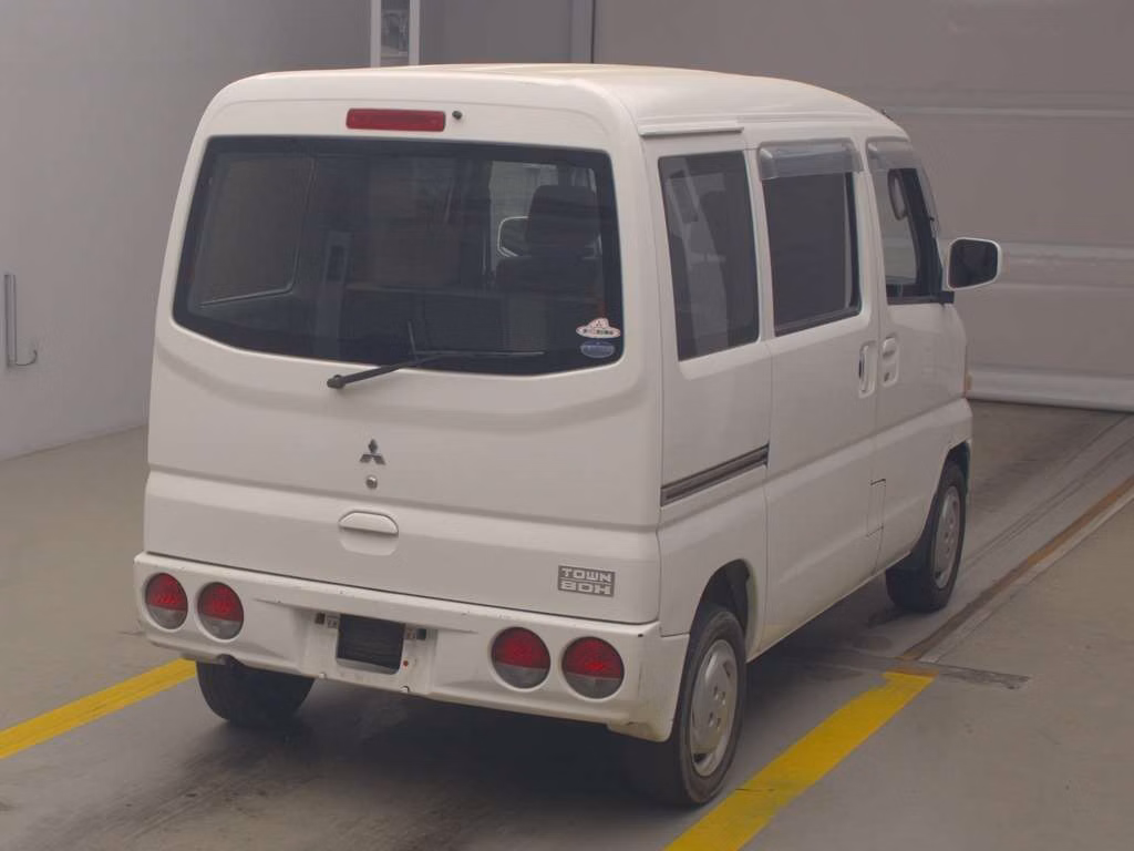 MITSUBISHI TOWN BOX