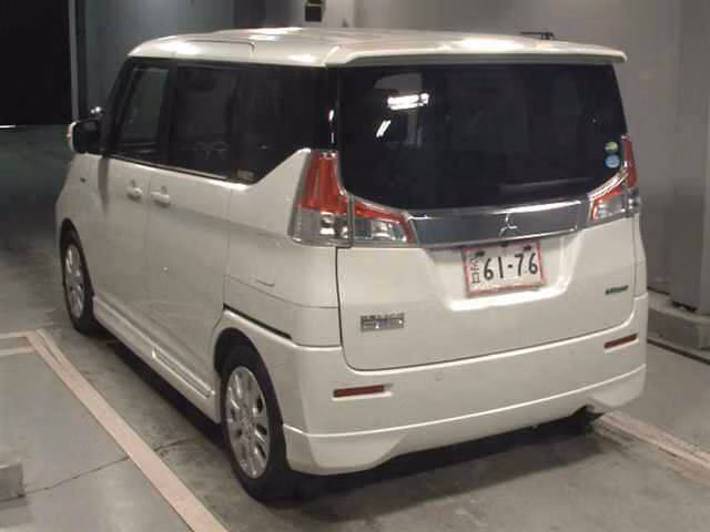 MITSUBISHI DELICA D:2