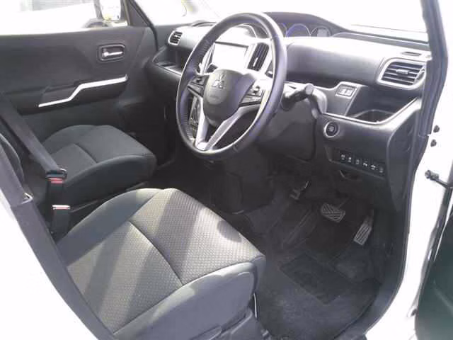 MITSUBISHI DELICA D:2