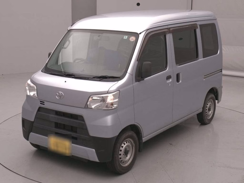 TOYOTA PIXIS VAN