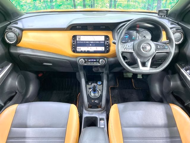 NISSAN KICKS