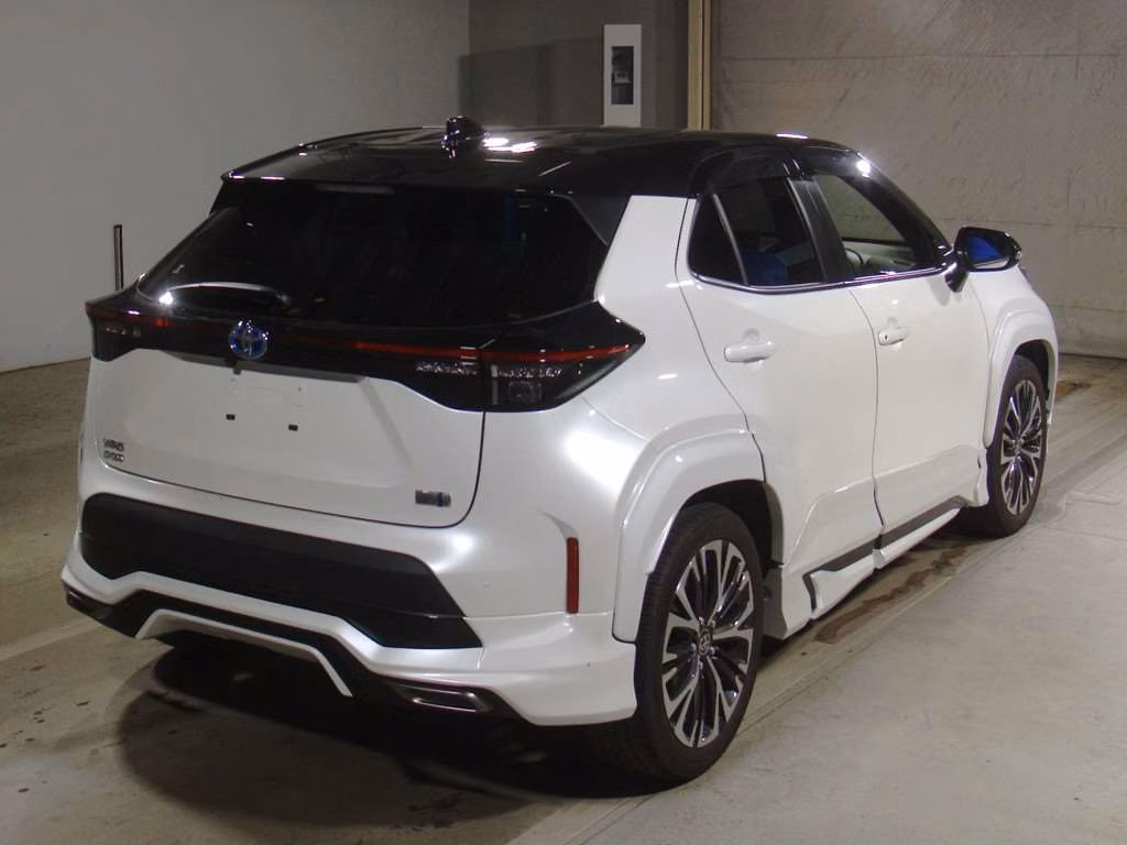 TOYOTA YARIS CROSS