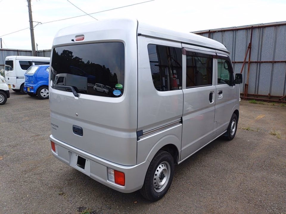 MITSUBISHI MINICAB