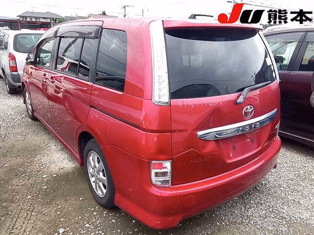 TOYOTA ISIS