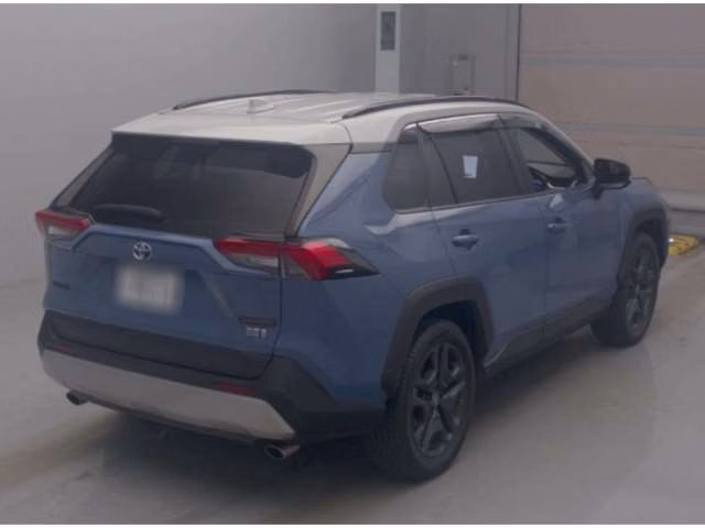 TOYOTA RAV4
