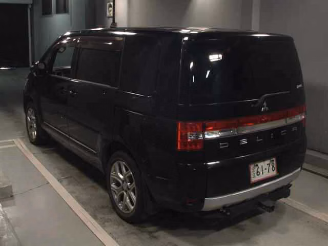 MITSUBISHI DELICA D:5