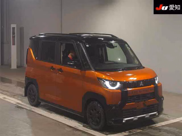 MITSUBISHI DELICA MINI