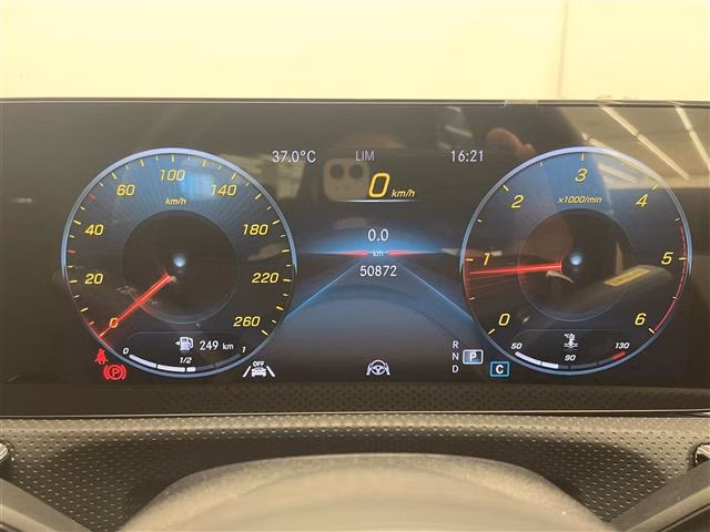 MERCEDES-BENZ CLA-CLASS