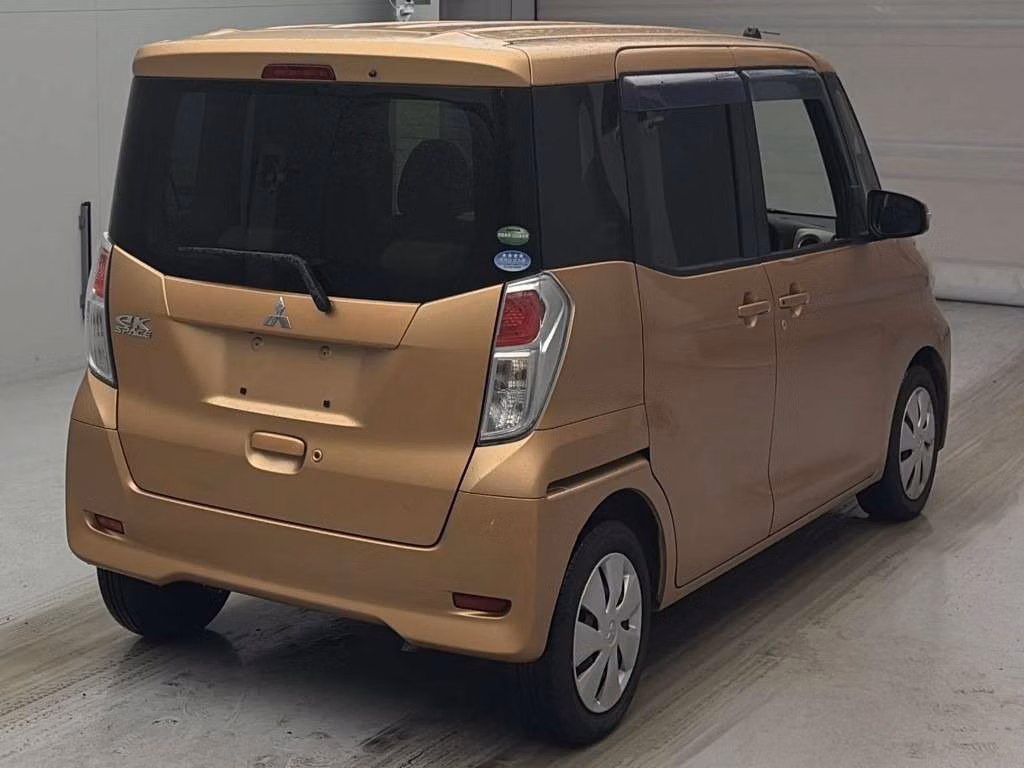 MITSUBISHI EK SPACE