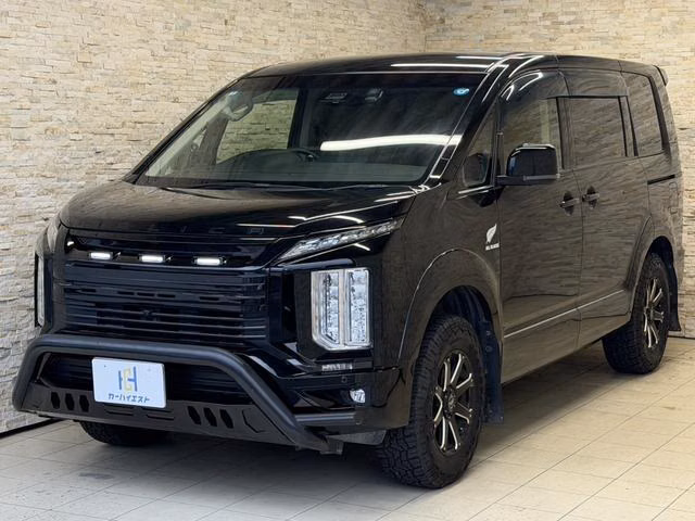 MITSUBISHI DELICA D:5