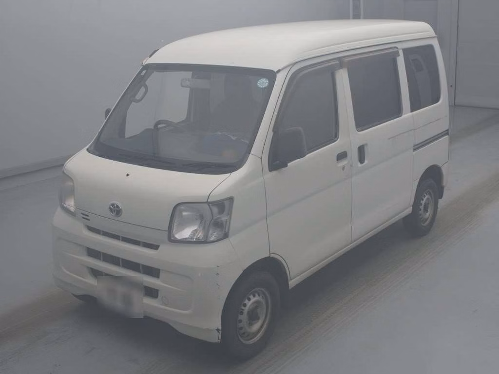 TOYOTA PIXIS VAN