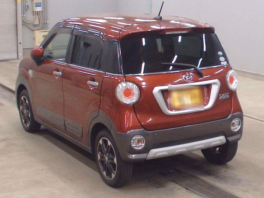 DAIHATSU CAST