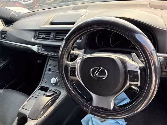 LEXUS CT200H