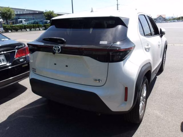 TOYOTA YARIS CROSS